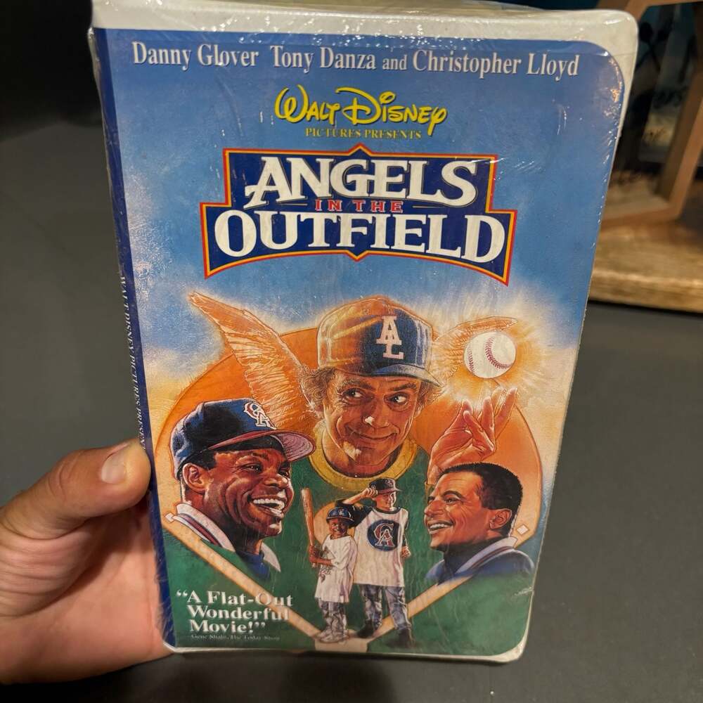Angels in the Outfield Walt Disney Home Video VHS Clamshell Movie